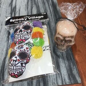 NWT Day of Dead set. Garland with skull candle